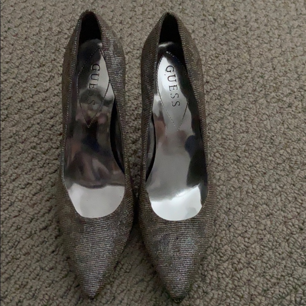 Guess Leopard print heels